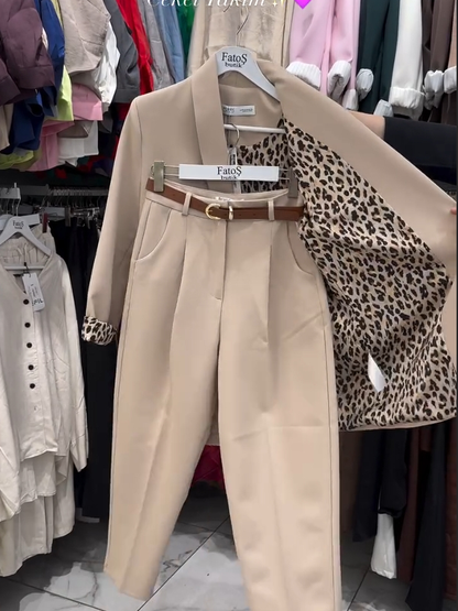 Women's elegant commuting two-piece suit